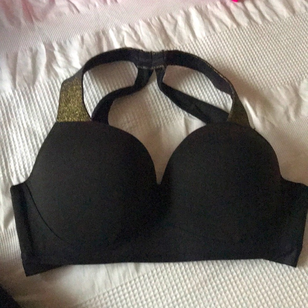 Victoria’s Secret very sexy sports bra 36C